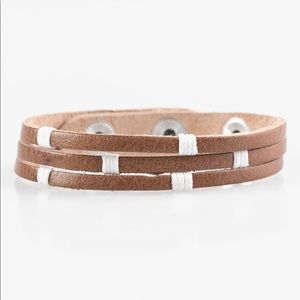 MWT Paparazzi Leather Bracelet